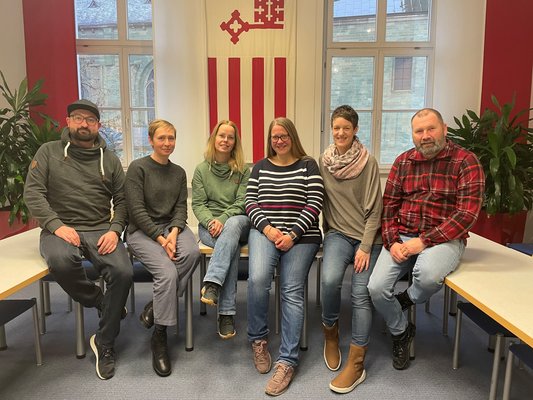 Foto des Schulungsteams zur Jugendgruppenleitungs-Ausbildung mit von links Jonas Behrendt,  Elke Schmücker, Kerstin Westermann, Bianca Middeldorf, Anika Epping, Michael Budde (es fehlt: Brigitte Mehrfert)