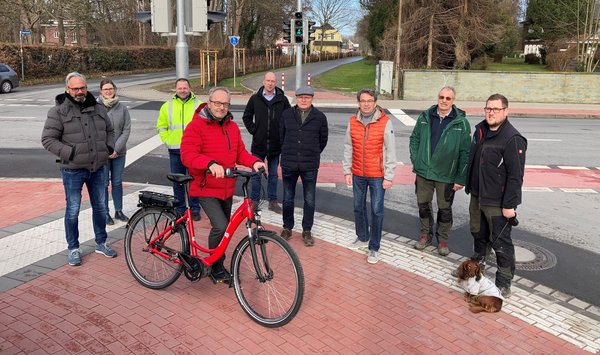 Ampel an der WLE-Fahrradtrasse am Ostenhellweg ist in Betrieb
