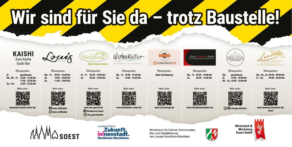 Bild des Hinweisschildes auf Öffnungszeiten der Geschäfte an der Marktstraße