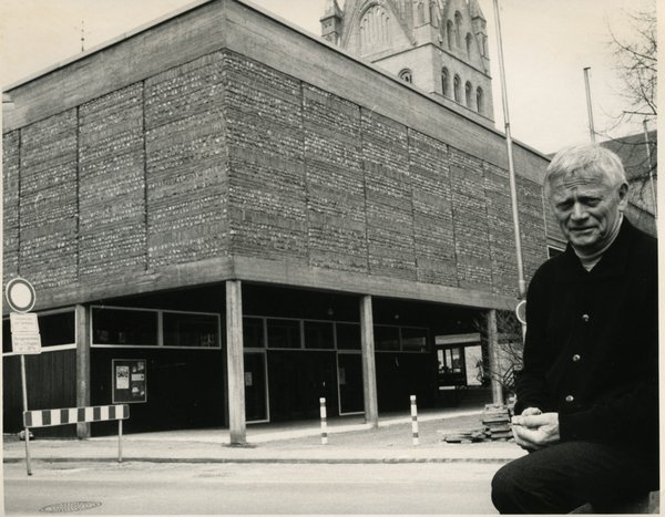Das Wilhelm-Morgner-Haus mit seinem Architekten Rainer Schell. 