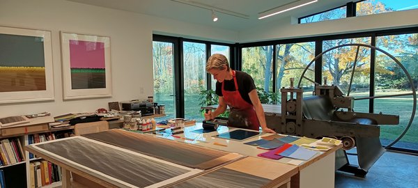 Ann Aspinwall in ihrem Druckatelier in Hudson