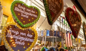 Lebkuchenherzen auf der Allerheiligenkirmes.